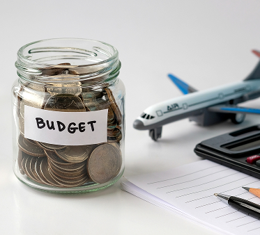 Travel funds vs. Emergency funds:Why you need both